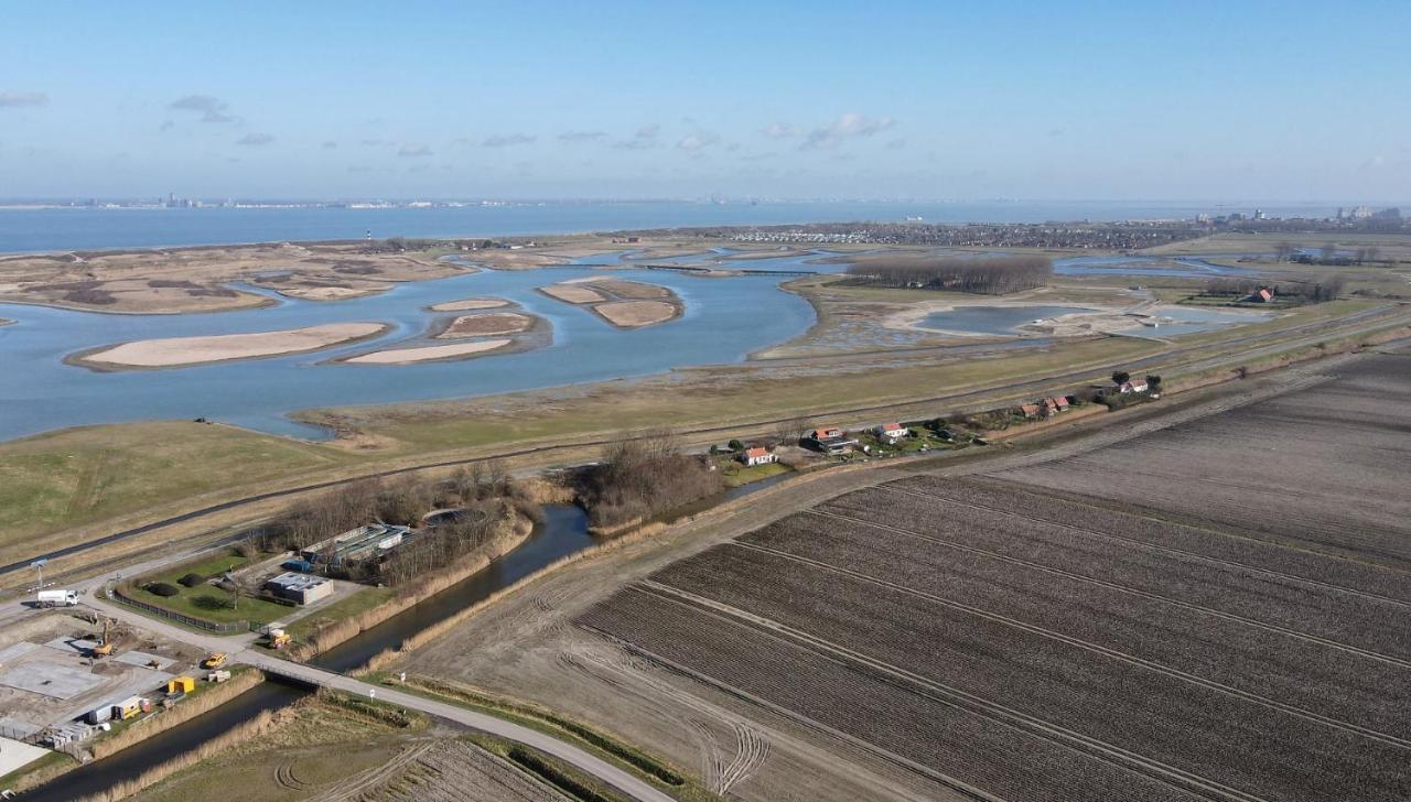 Iris'T; Dijkhuisje In De Polders Van Groede.别墅 外观 照片